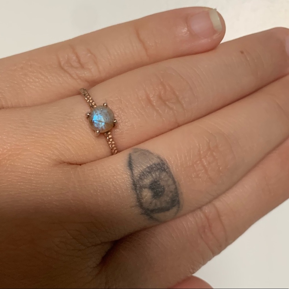 Moon magic labradorite ring - Picture 4 of 5